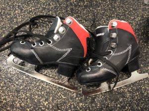 国際結婚　アイススケート　貸靴